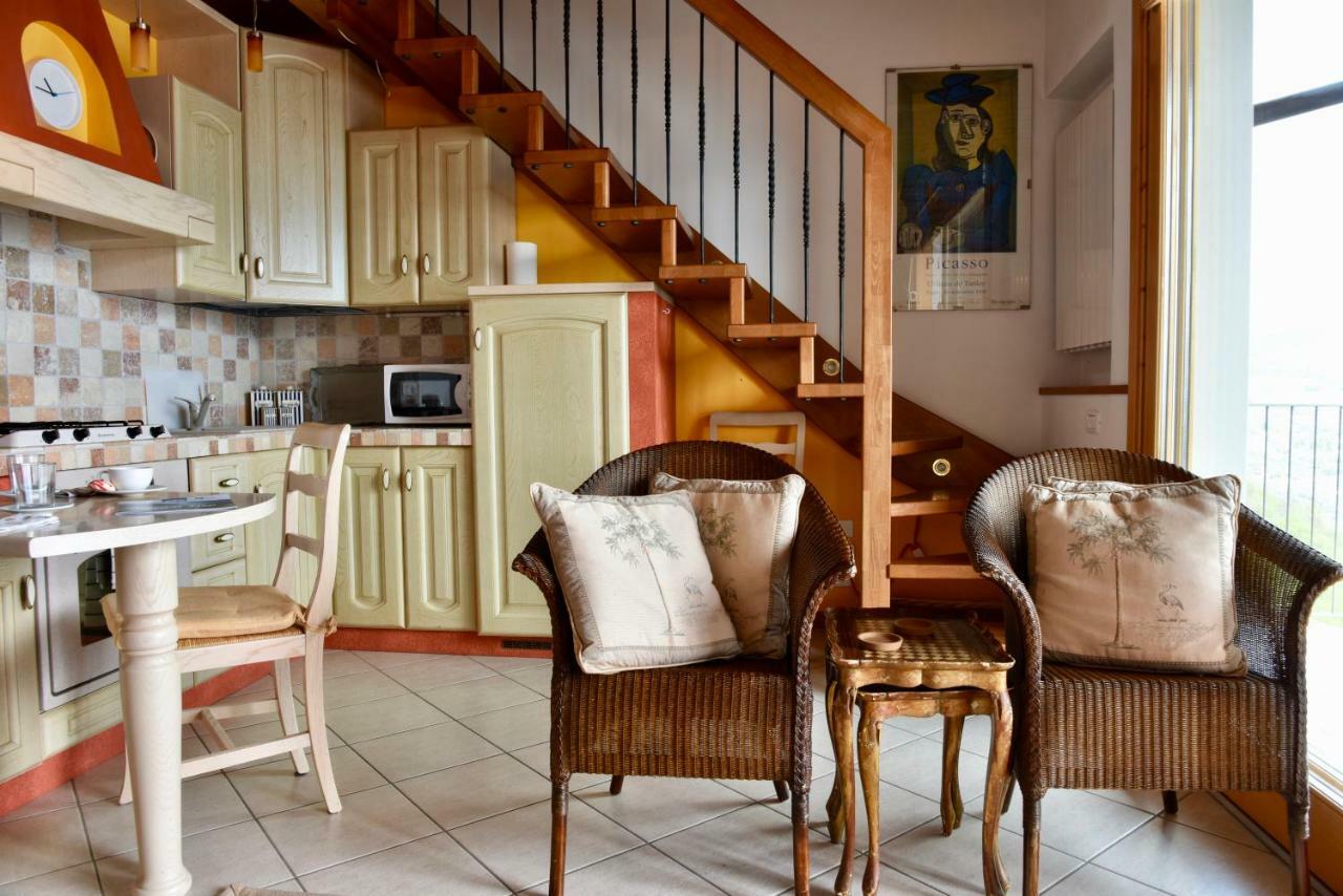 La Casa Di Rose Villa Fonteno ภายนอก รูปภาพ