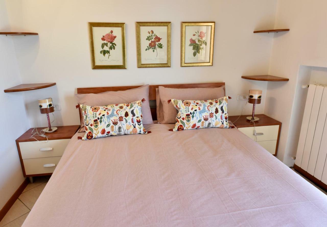 La Casa Di Rose Villa Fonteno ภายนอก รูปภาพ